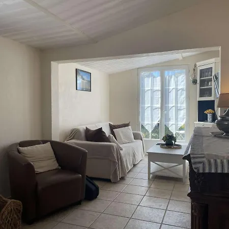 Maison L'epine, 4 Pieces, 5 Personnes - Fr-1-224b-197 Casa de Férias